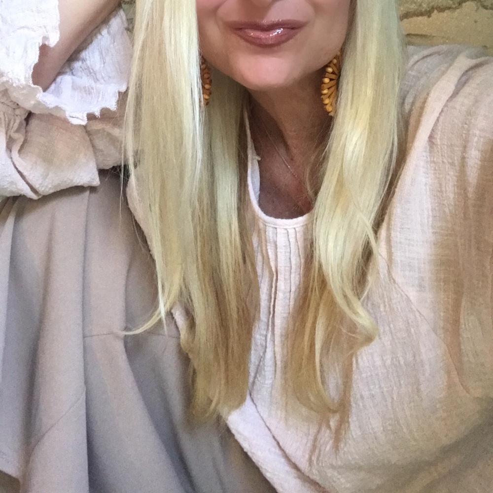 ☕️Peach Gauzy Bell Sleeve Top🌟 - Picture 2 of 4